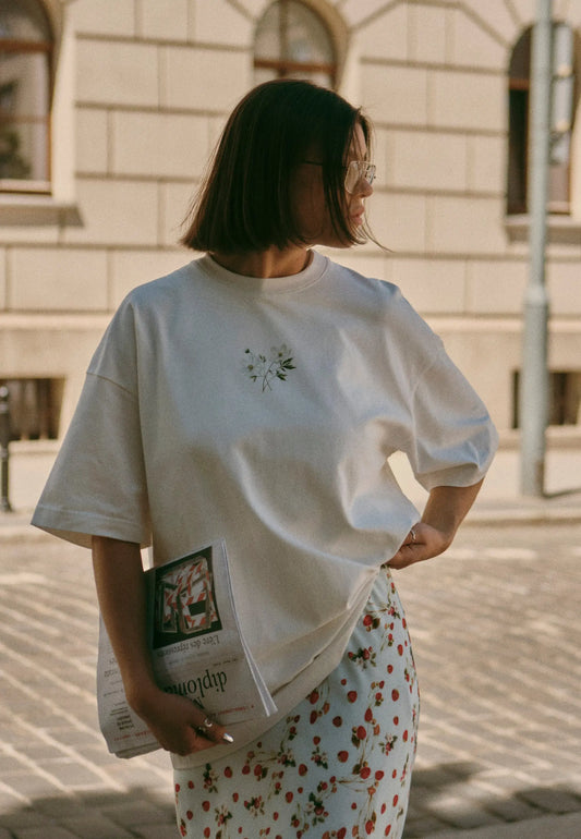 Kremowy t-shirt OVELIA